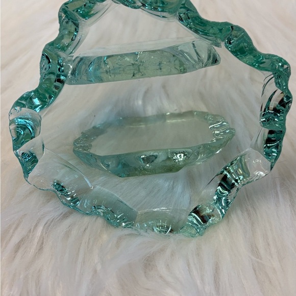 Elegant Glass Decorative Piece - Picture 5 of 5